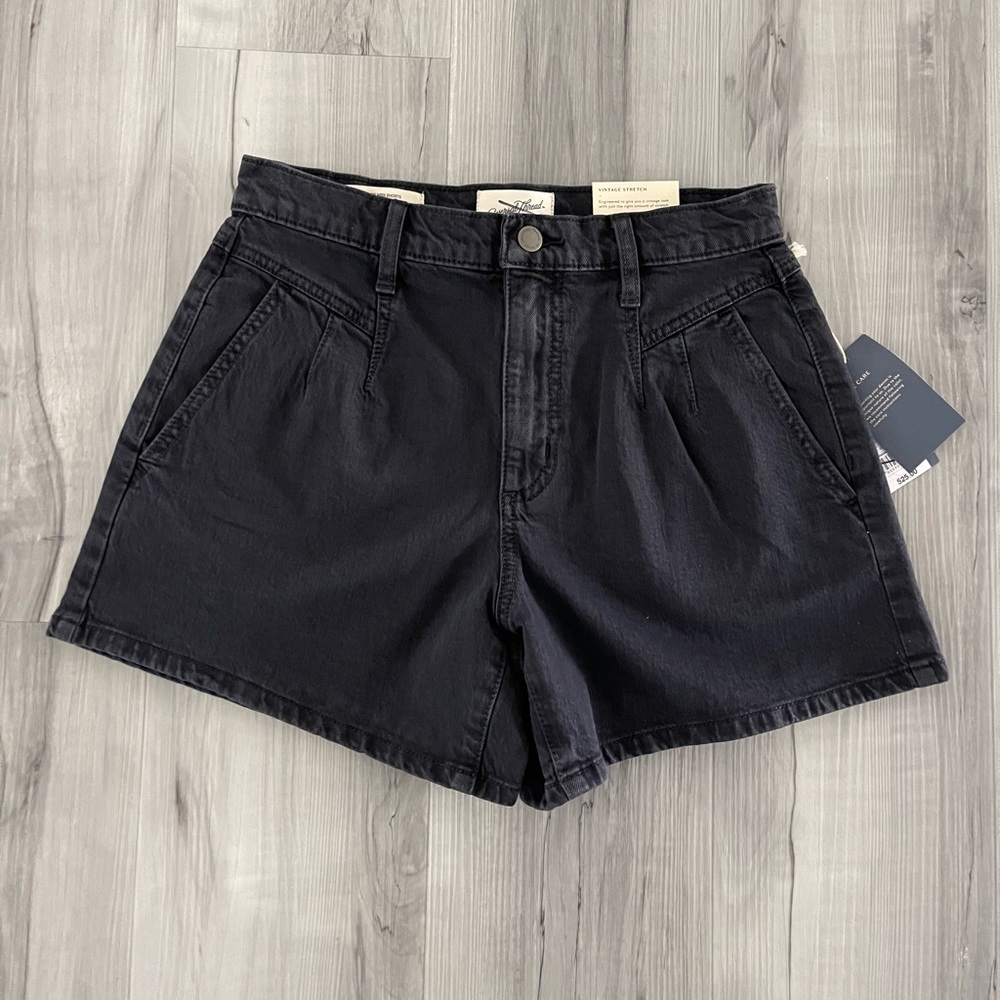 Vintage stretch shorts size 2/26